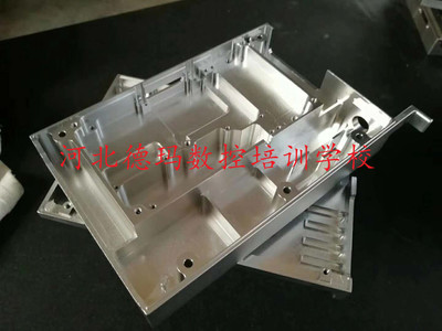 廊坊cnc编程培训短期班 工厂师傅手把手教学